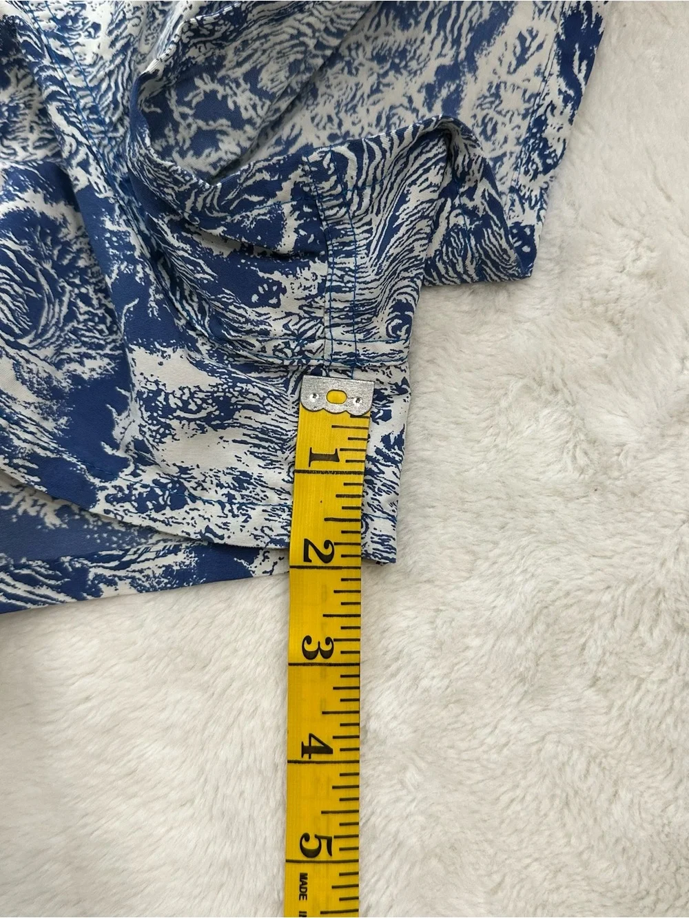 Patagonia Barely Baggies Shorts Crash Endless Blue Wave Print Large 57044